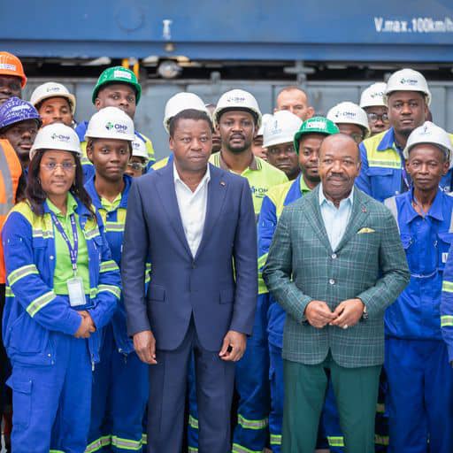 Le Chef de l’Etat inaugure 4 ateliers de maintenance dumatériel ferroviaire d’Owendo Mineral Port en compagniedu Président de la République Togolaise